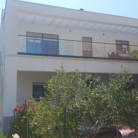Batalaza Apartment Kali